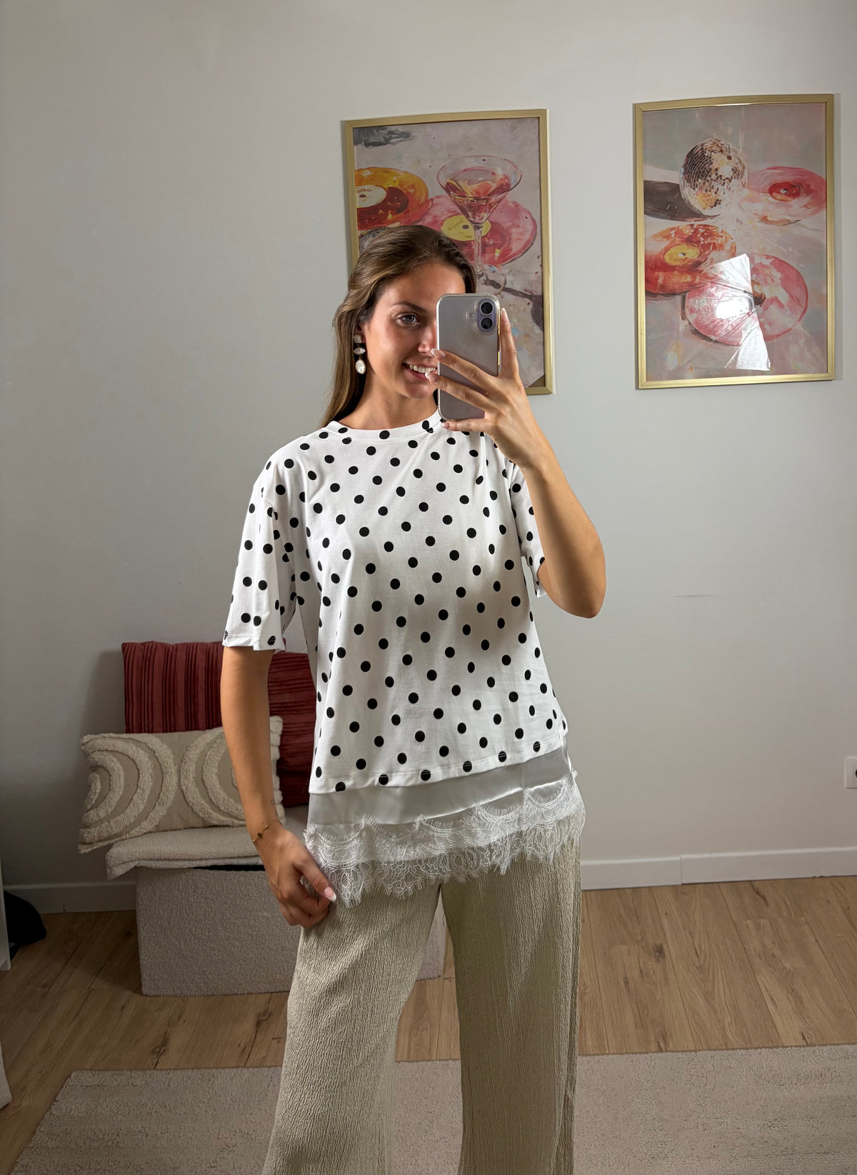 T-SHIRT À POIS ET DENTELLE