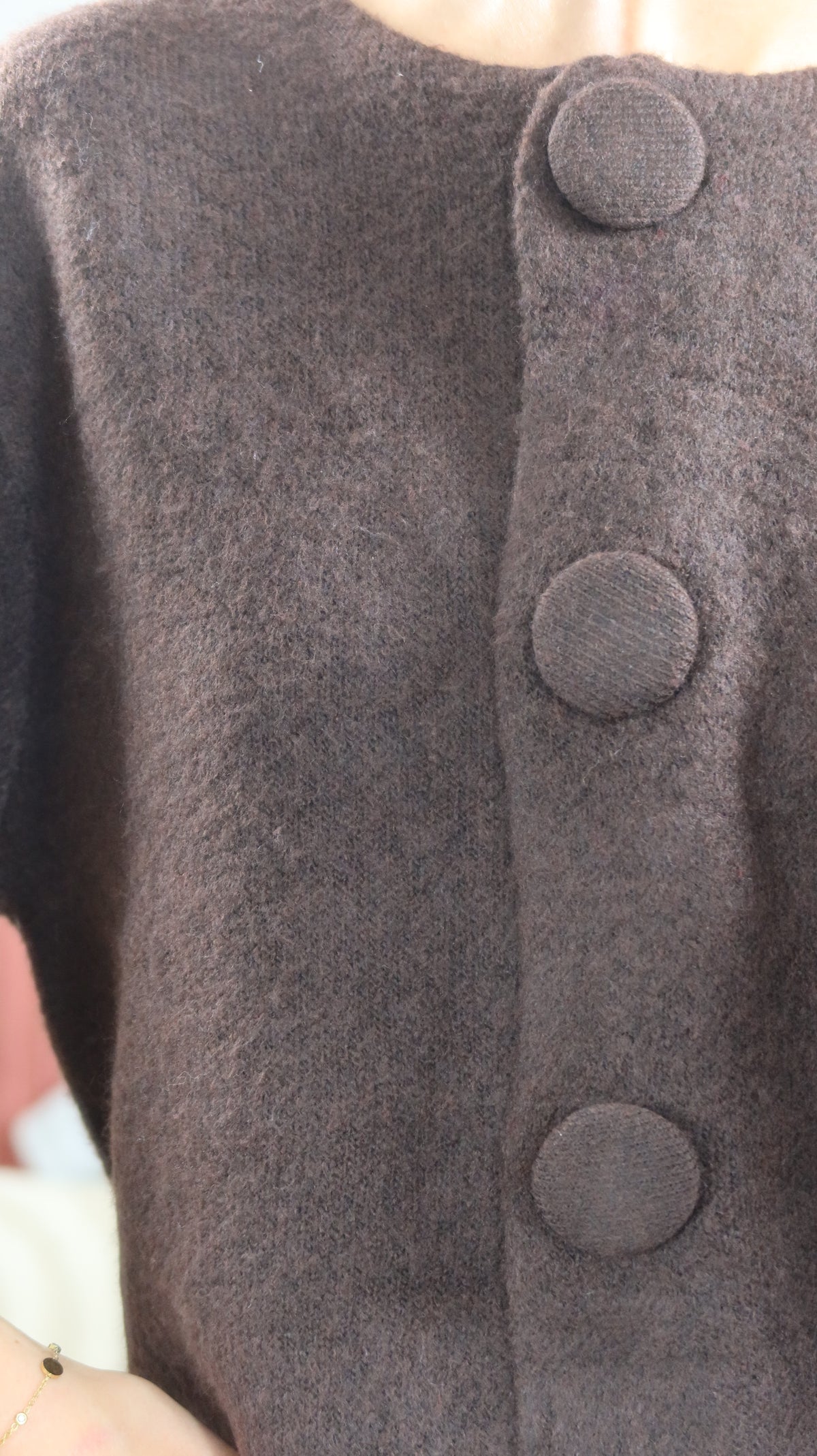 GILET MARRON À GROS BOUTONS