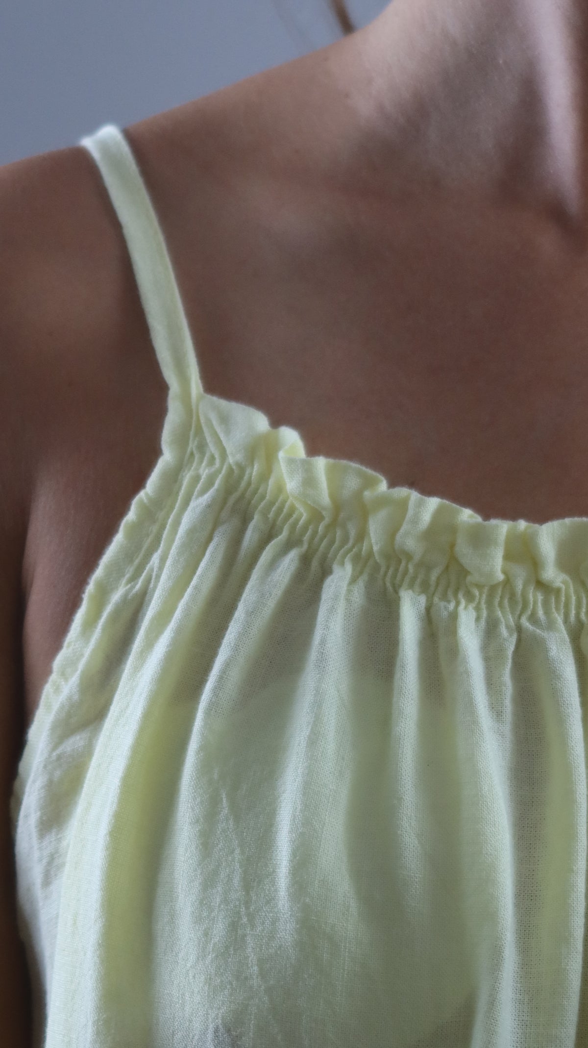 ROBE JAUNE