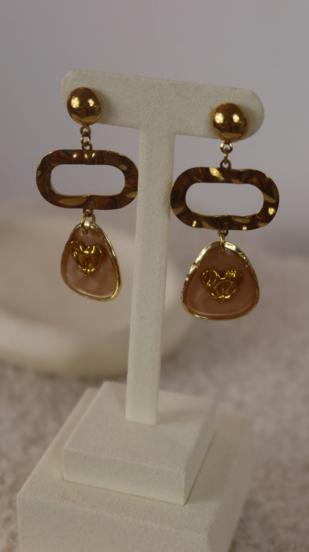 Boucles d'oreilles Cœur Beige Nude & Martelé