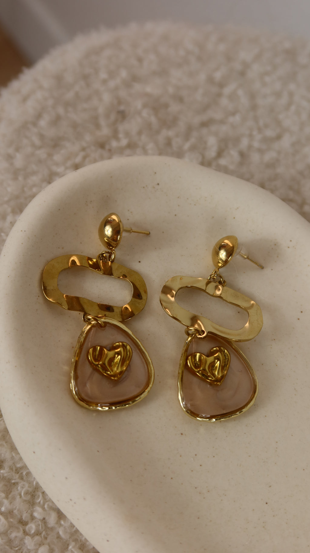 Boucles d'oreilles Cœur Beige Nude & Martelé
