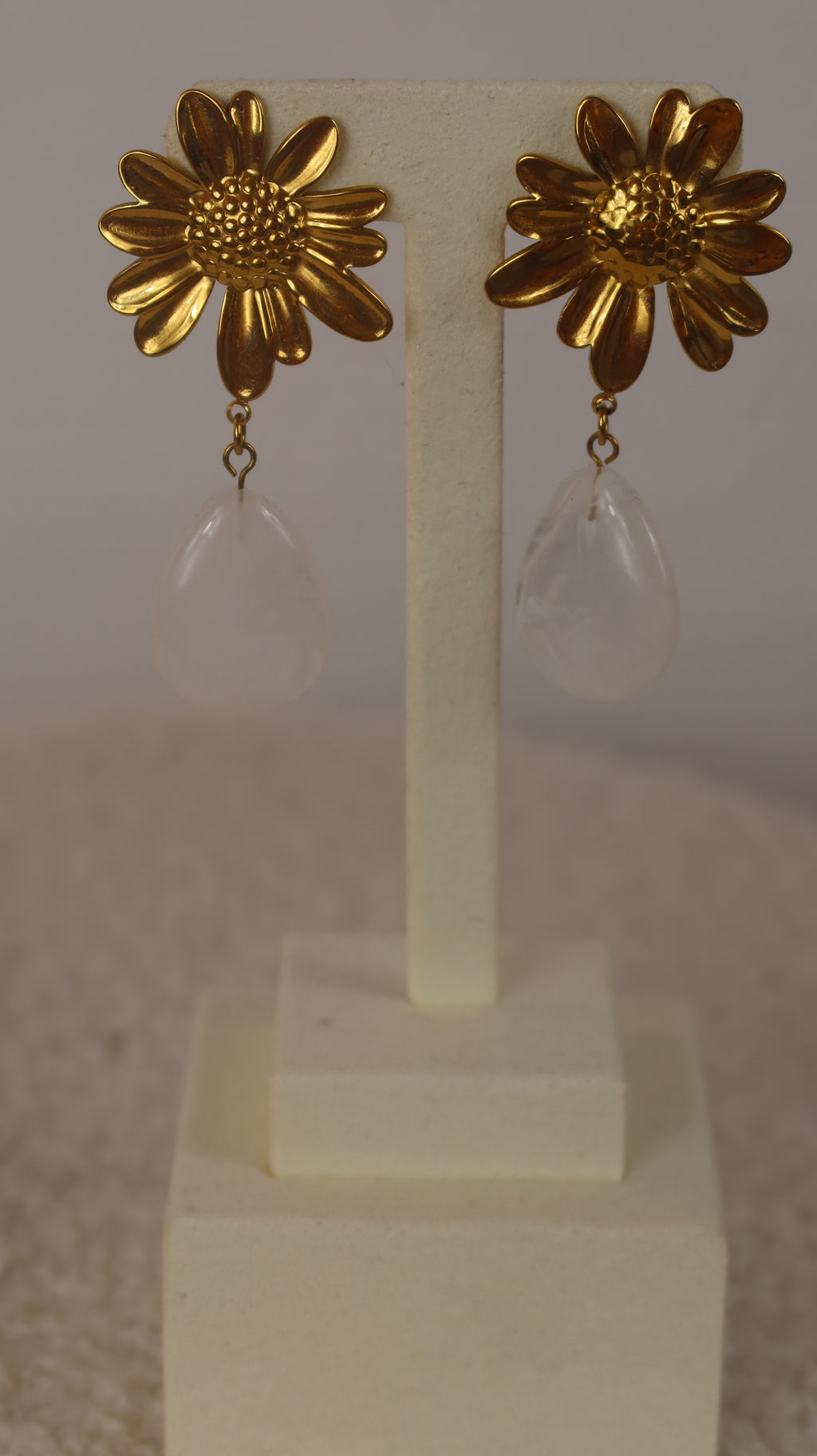 Boucles d'oreilles Marguerite Nacre
