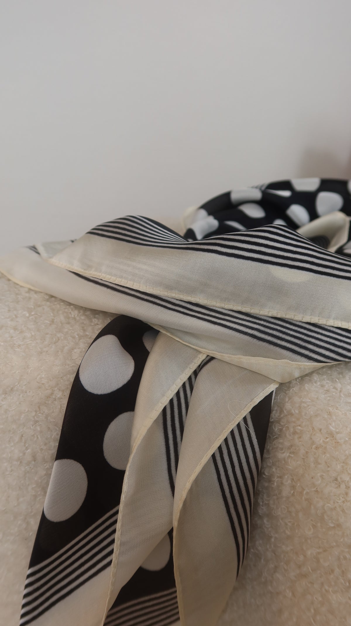 Foulard Carré Pois & Rayures Noir et Blanc