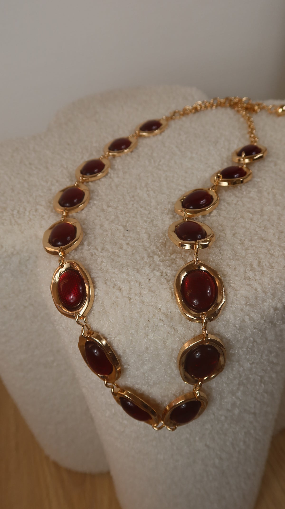 Ceinture Chaîne Cabochons Bordeau