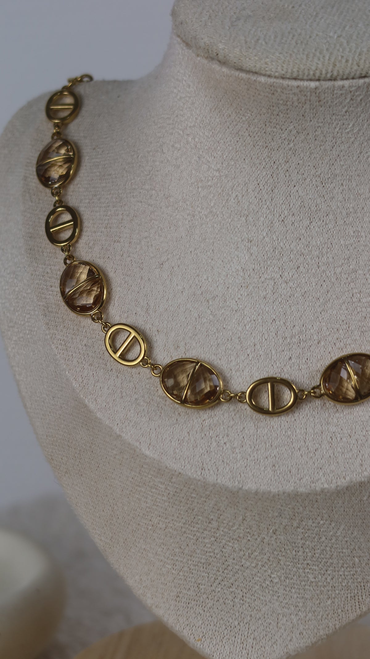 Collier Choker Doré Maillons Marins & Pierres Effet Écaille