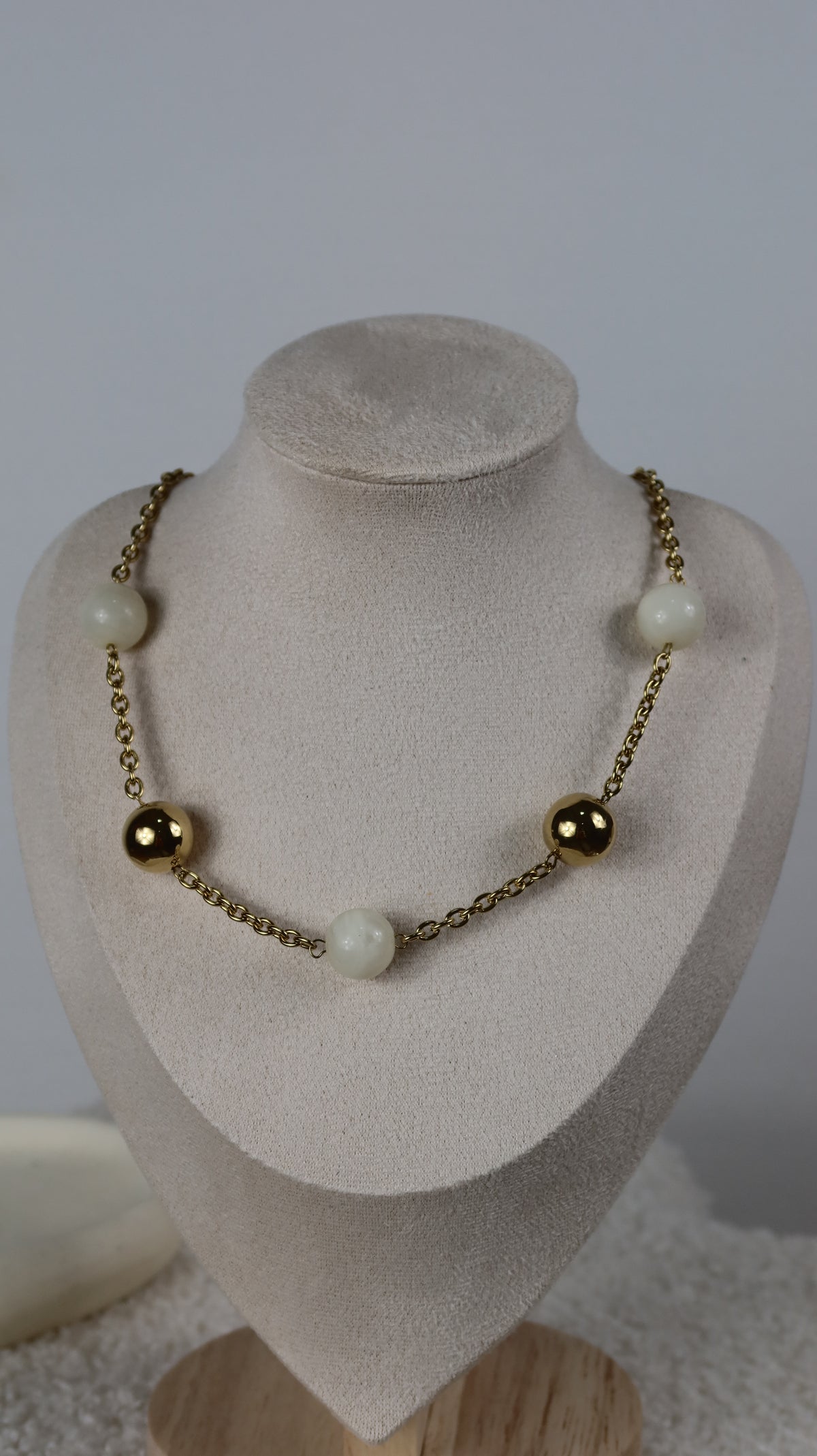 Collier Acier Doré Perles Sphériques & Billes