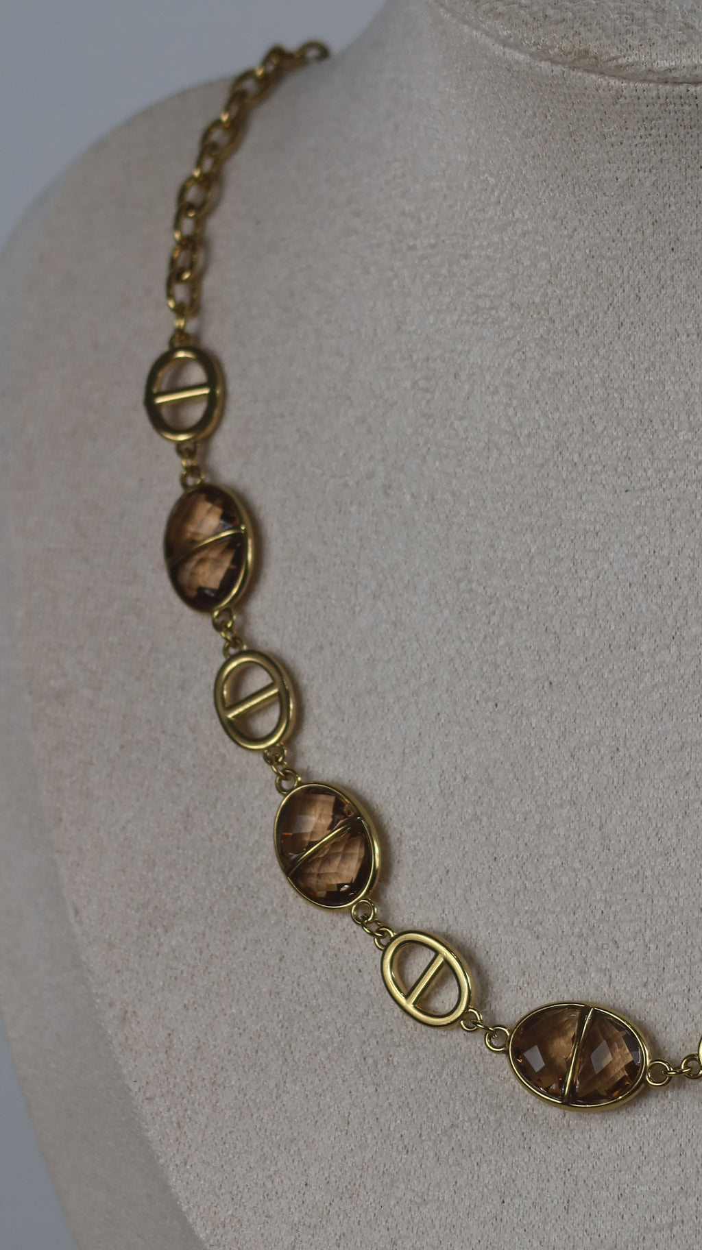Collier Acier Doré Pierres Ovales Ambre