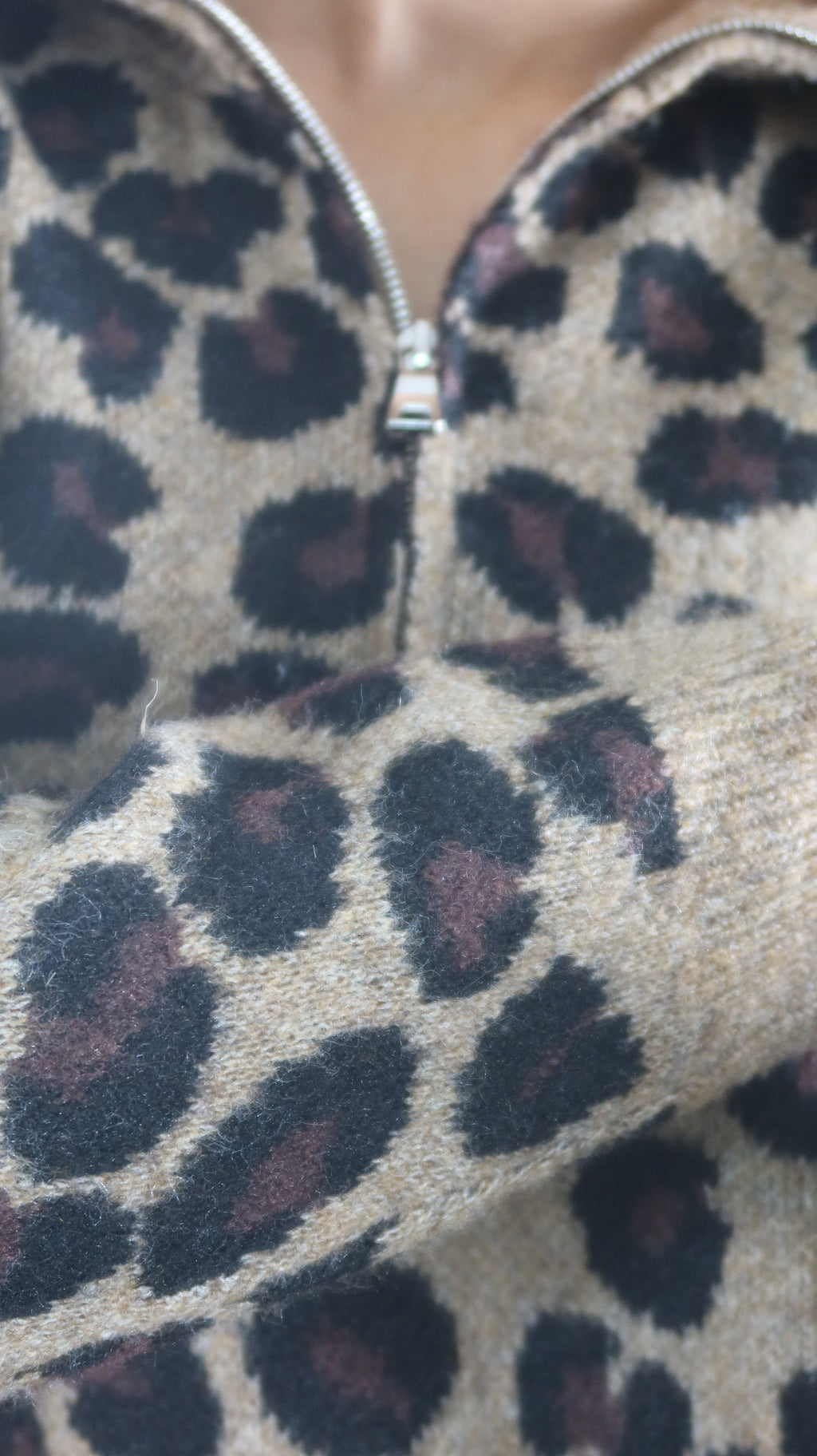 Pull motif léopard